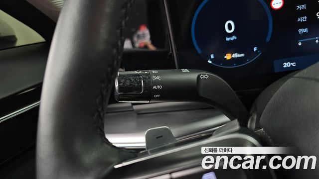 Hyundai Grandeur (GN7) 2,5 Gasoline 2WD Premium 2023 — фото 27