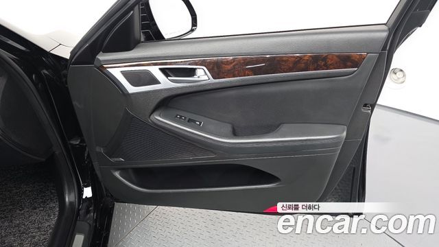 Hyundai Genesis (DH) G330 Premium AWD 2016 — фото 24