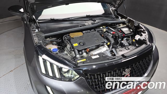Peugeot 2008 (II) 1.5 BlueHDi GT 2022 — фото 6