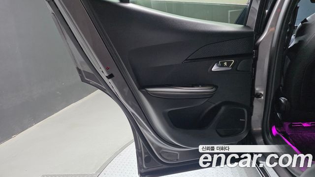 Peugeot 2008 (II) 1.5 BlueHDi GT 2022 — фото 25