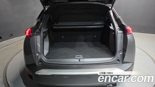 Peugeot 2008 (II) 1.5 BlueHDi GT 2022 — фото 31
