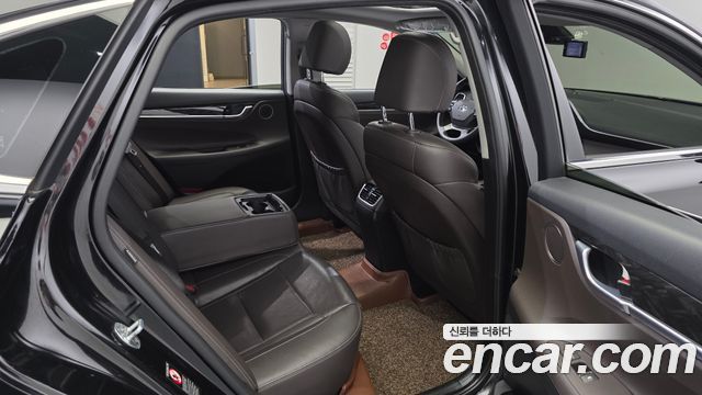 Hyundai Grandeur (IG) 2.4 Premium 2018 — фото 11
