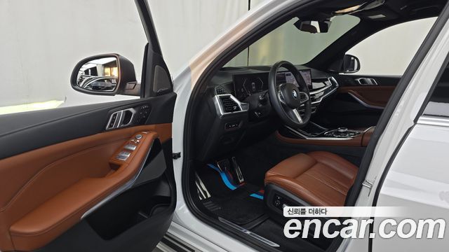 BMW X7 (G07) xDrive 40i M Sport 6STR 2024 — фото 10