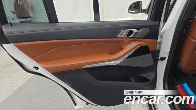 BMW X7 (G07) xDrive 40i M Sport 6STR 2024 — фото 25