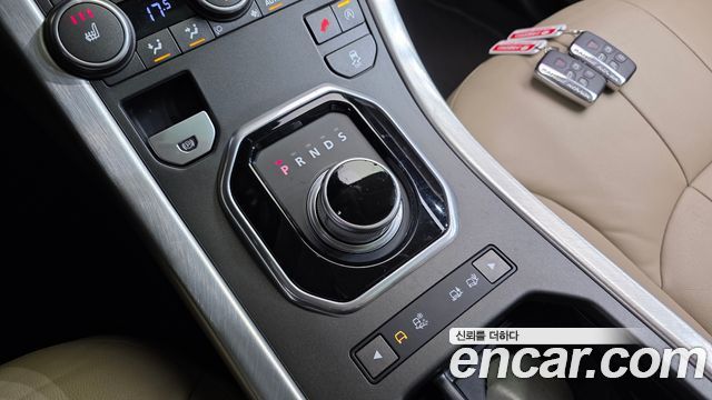 Land Rover Range Rover Evoque 2.0 TD4 SE 2016 — фото 9