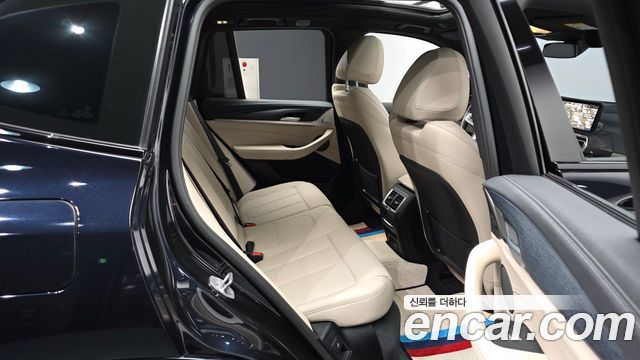 BMW iX3 M Sports 2024 — фото 12