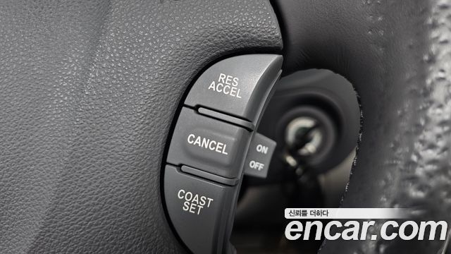 Kia Carnival R Grand Carnival GLX Premium 2014 — фото 13