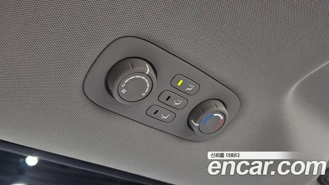 Kia Carnival R Grand Carnival GLX Premium 2014 — фото 28