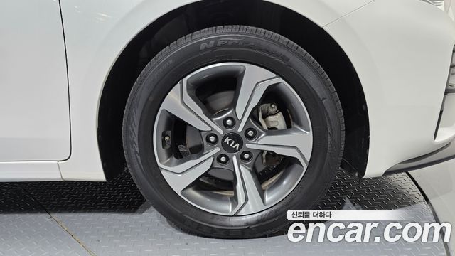 Kia K3 Prestige 2020 — фото 21