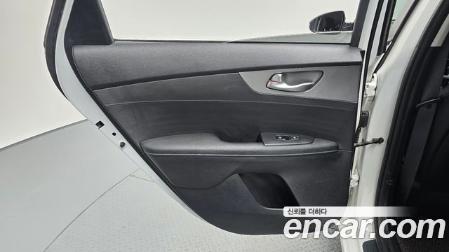 Kia K3 Prestige 2020 — фото 25