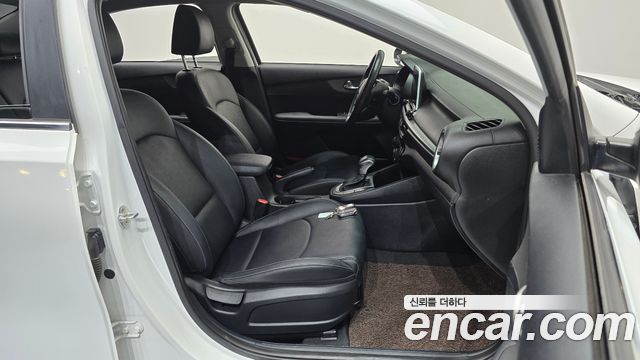 Kia K3 Prestige 2020 — фото 26