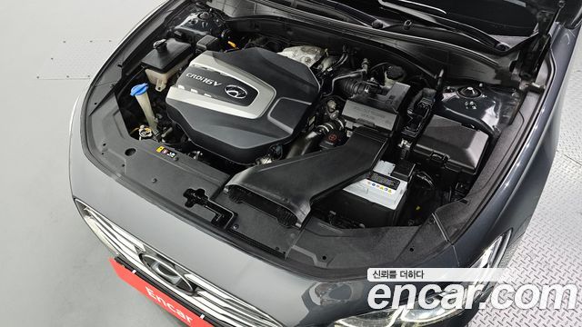 Hyundai Grandeur (IG) 2.2 Diesel Premium Special 2017 — фото 6