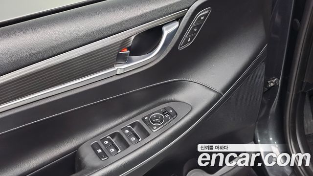 Hyundai Grandeur (IG) 2.2 Diesel Premium Special 2017 — фото 23