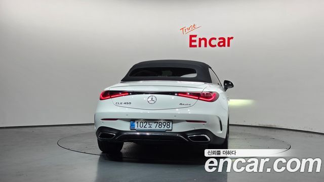 Mercedes-Benz CLE-Class (C236) CLE450 4MATIC Cabriolet 2026 — фото 4