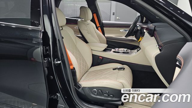 Genesis GV70 3.5T Gasoline AWD 2025 — фото 11