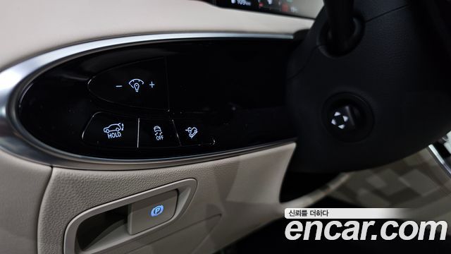 Genesis GV70 3.5T Gasoline AWD 2025 — фото 12