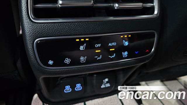 Genesis GV70 3.5T Gasoline AWD 2025 — фото 19