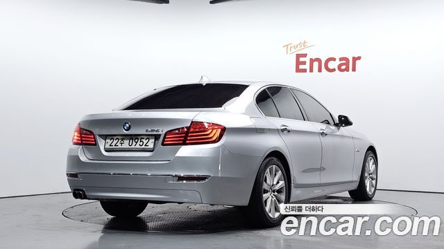 BMW 5 Series (F10) 528i Luxury Plus 2016 — фото 2