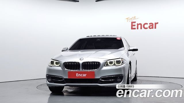 BMW 5 Series (F10) 528i Luxury Plus 2016 — фото 3