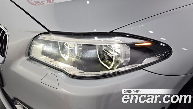 BMW 5 Series (F10) 528i Luxury Plus 2016 — фото 22
