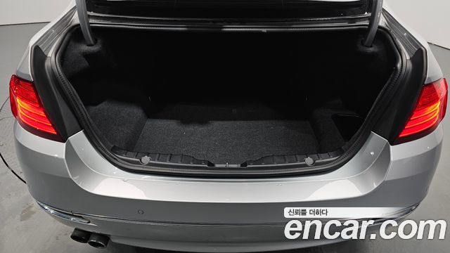 BMW 5 Series (F10) 528i Luxury Plus 2016 — фото 37