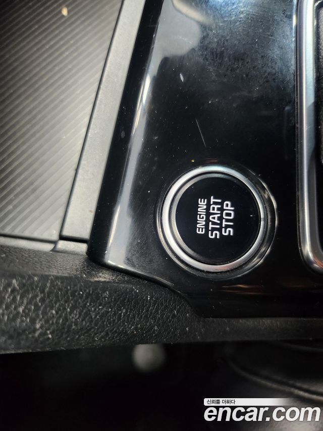 Kia Sportage (V) Diesel 2.0 2WD Prestige 2022 — фото 21