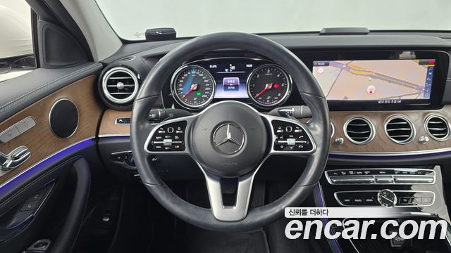 Mercedes-Benz E-Class (W213) E220d 4MATIC Exclusive 2019 — фото 13