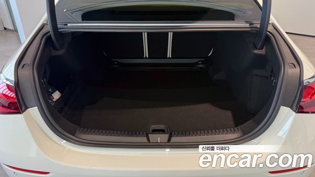 Mercedes-Benz E-Class (W214) E300 4MATIC Exclusive 2026 — фото 10