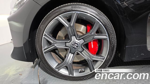 Kia Stinger 3.3 Turbo AWD GT 2018 — фото 5