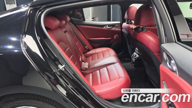 Kia Stinger 3.3 Turbo AWD GT 2018 — фото 15
