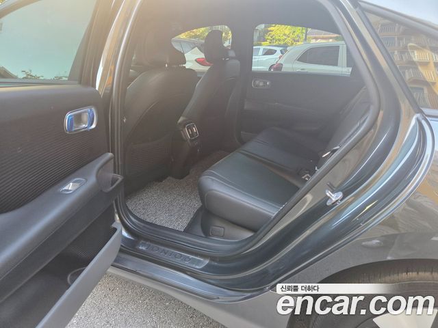 Hyundai Ioniq 6 Standard E-Value+ 2025 — фото 10