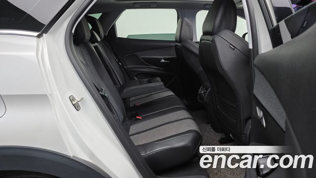 Peugeot 3008 (II) 1.6 BlueHDi Allure 2018 — фото 12