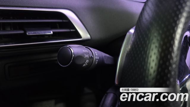 Peugeot 3008 (II) 1.6 BlueHDi Allure 2018 — фото 19