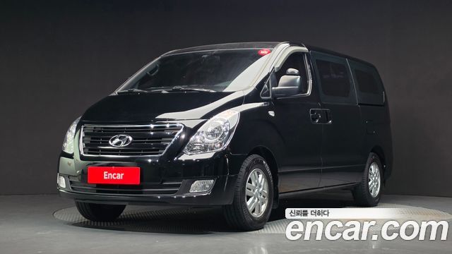 Hyundai Grand Starex 3-Seater VAN Smart