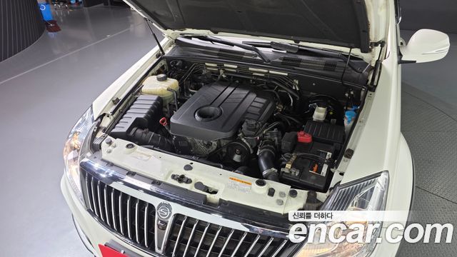 KG Mobility (SsangYong) Rexton W 2.2 4WD RX7 Luxury 2016 — фото 6