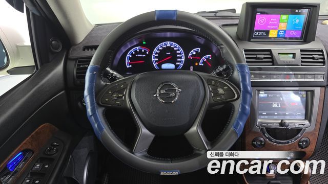 KG Mobility (SsangYong) Rexton W 2.2 4WD RX7 Luxury 2016 — фото 13