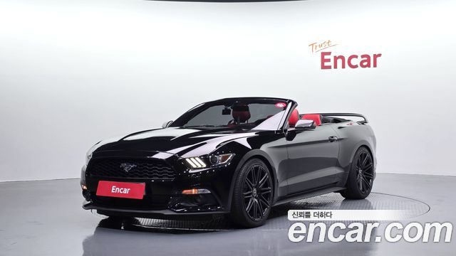 Ford Mustang Convertible