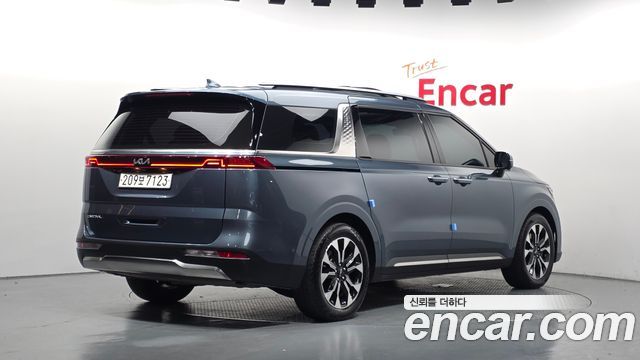 Kia Carnival (IV) Diesel 9-Seater Signature 2023 — фото 2