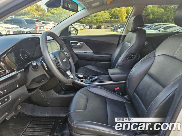 Kia Niro Plus Light (Taxi Trim) 2024 — фото 18