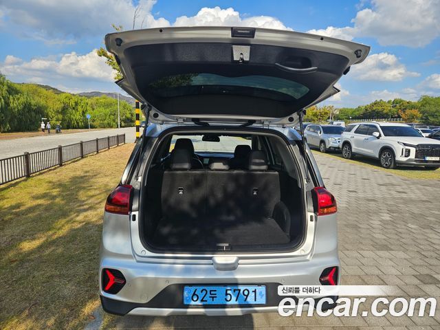 Kia Niro Plus Light (Taxi Trim) 2024 — фото 20