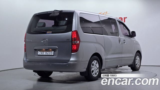 Hyundai Grand Starex 12-Seater Wagon CVX Deluxe 2015 — фото 2