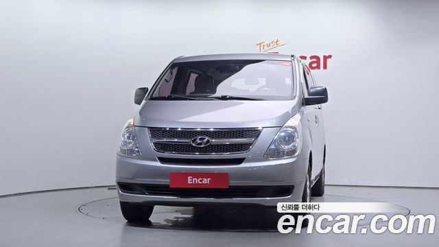 Hyundai Grand Starex 12-Seater Wagon CVX Deluxe 2015 — фото 3