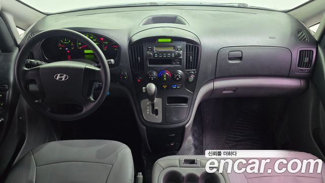 Hyundai Grand Starex 12-Seater Wagon CVX Deluxe 2015 — фото 7