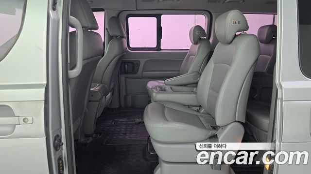 Hyundai Grand Starex 12-Seater Wagon CVX Deluxe 2015 — фото 11
