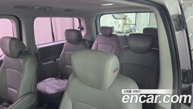 Hyundai Grand Starex 12-Seater Wagon CVX Deluxe 2015 — фото 13