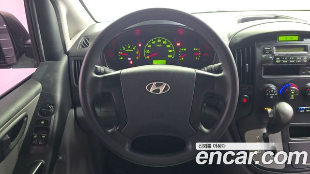 Hyundai Grand Starex 12-Seater Wagon CVX Deluxe 2015 — фото 14
