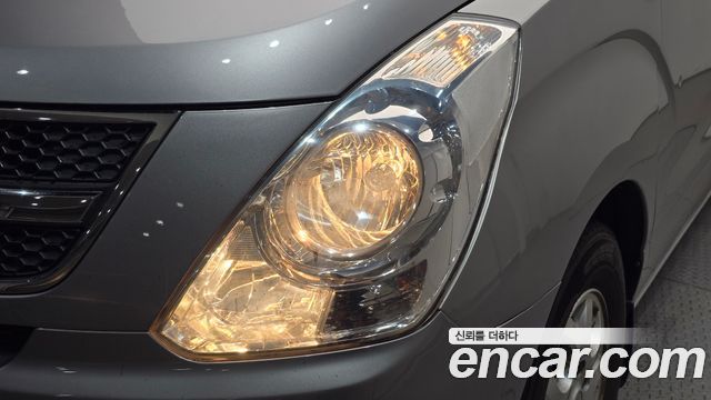 Hyundai Grand Starex 12-Seater Wagon CVX Deluxe 2015 — фото 22