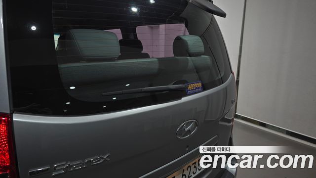 Hyundai Grand Starex 12-Seater Wagon CVX Deluxe 2015 — фото 30