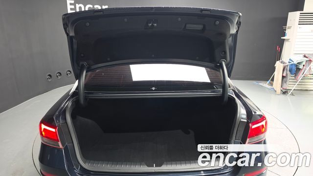 Kia K5 (II) 2.0 Prestige 2019 — фото 20