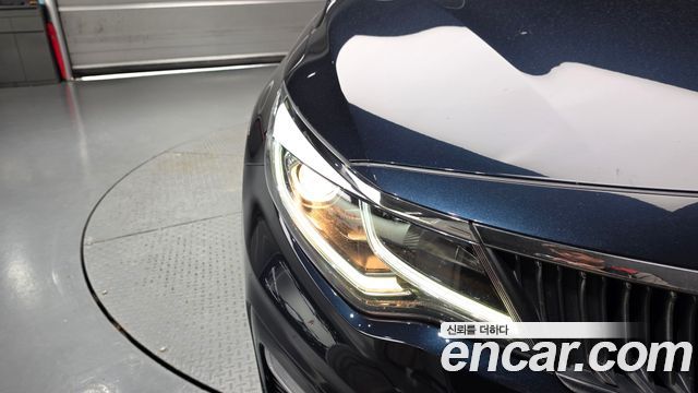 Kia K5 (II) 2.0 Prestige 2019 — фото 22